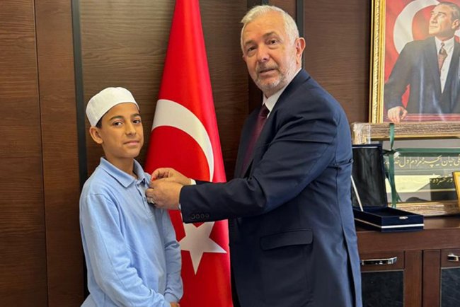 Türkiye üçüncüsü hafız ödüllendirildi