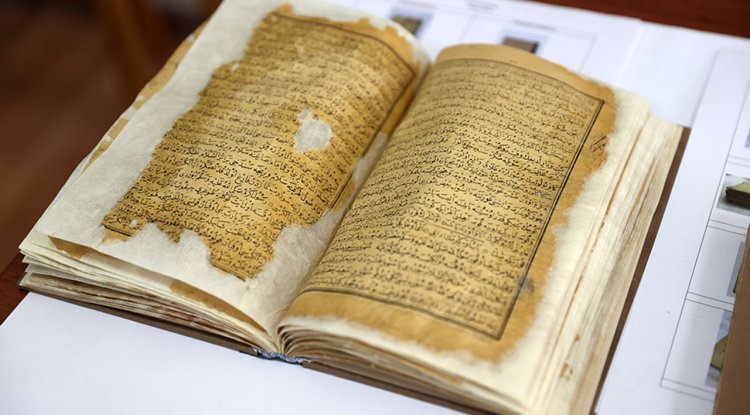 Konya'da cilt ve kağıt onarımı yapılan eserler sergilendi