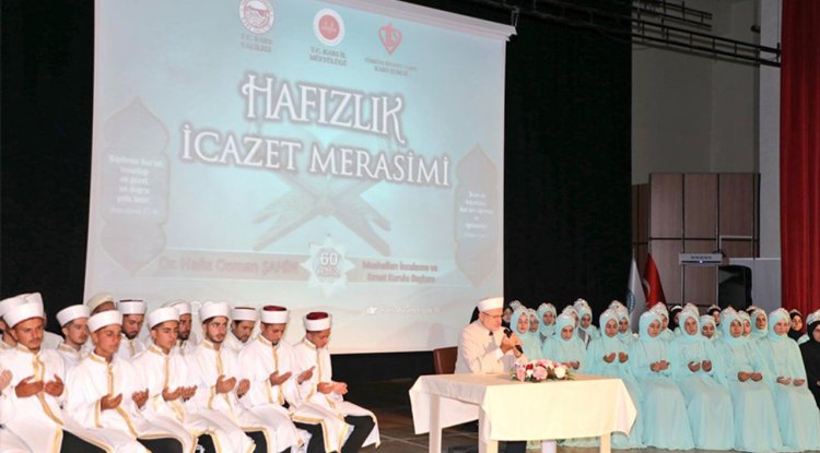 Kars'ta 60 hafız için icazet töreni düzenlendi