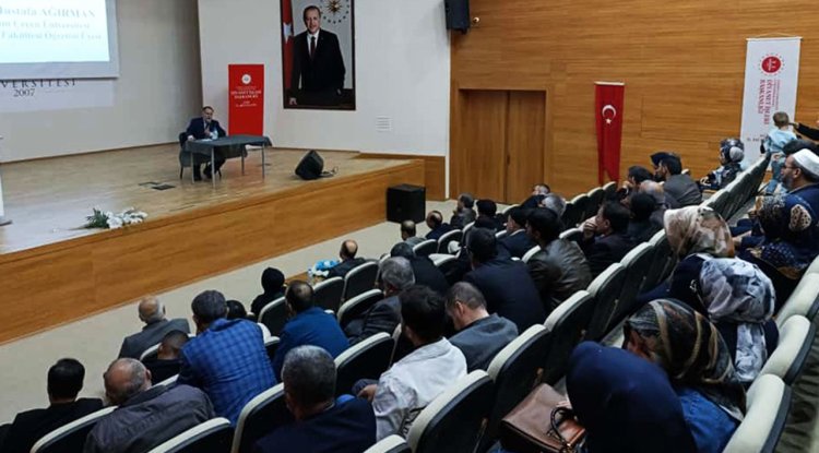Ağrı'da "Peygamberimiz ve Aile Ahlakı" konuşuldu