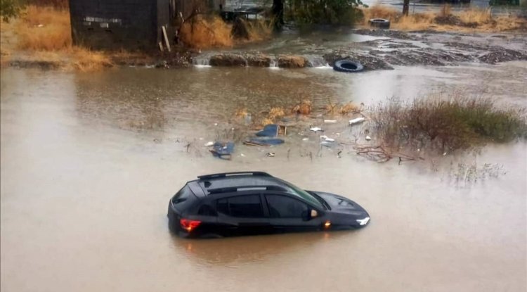 Muğla'da sağanak ve fırtına etkili oluyor