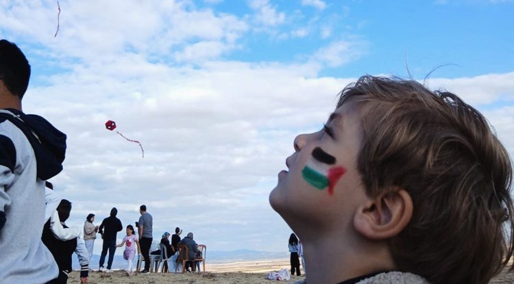 Tepebaşı'nda uçurtmalar "özgür Filistin" için uçuruldu