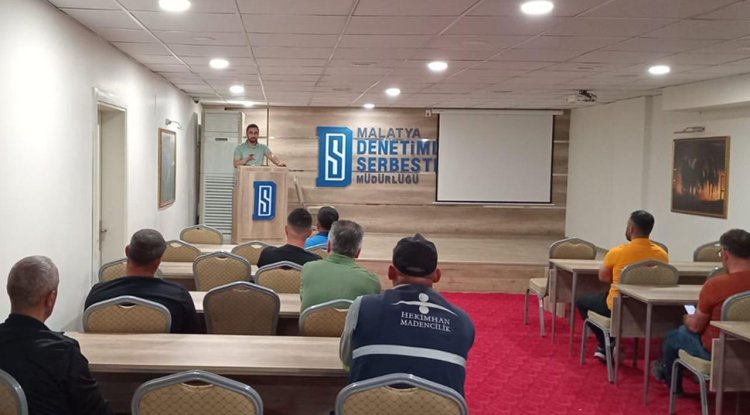 Hükümlülere Hz. Peygamber anlatıldı