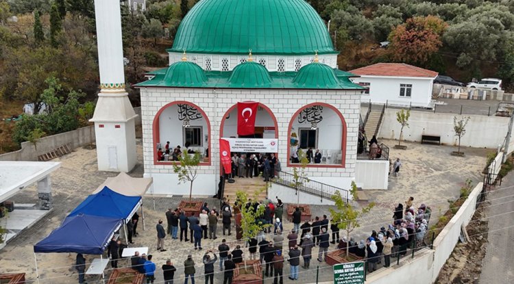 Kuşadası'nda Sevda Hatun Camii dualarla açıldı
