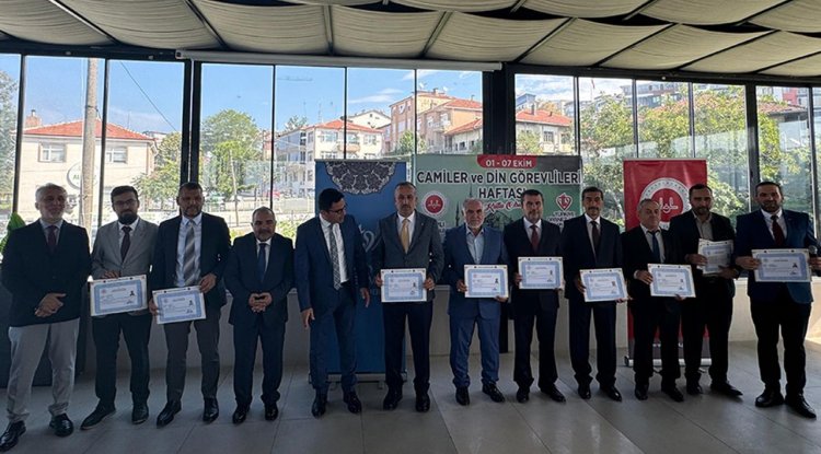 Alaplı'da 70 din görevlisi ödüllendirildi