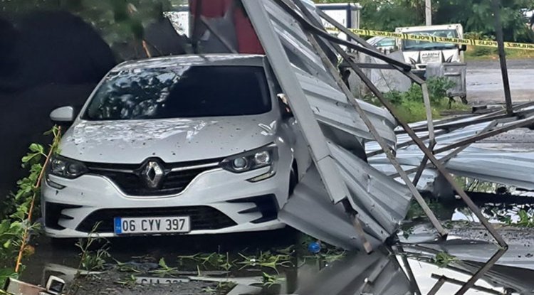 Hatay'da sağanak ve şiddetli rüzgar etkili oldu