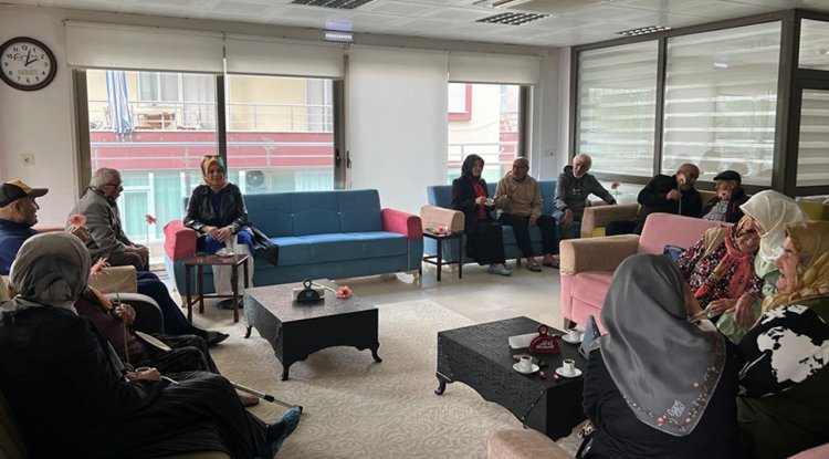 Manavgat'ta huzurevi sakinleri ziyaret edildi
