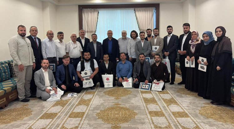 Adana'da dereceye giren din görevlileri ödüllendirildi