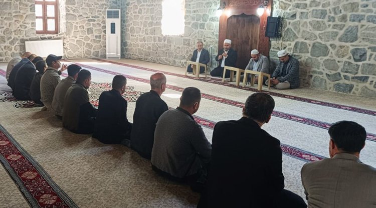 Hakkari'de cami engelli buluşması
