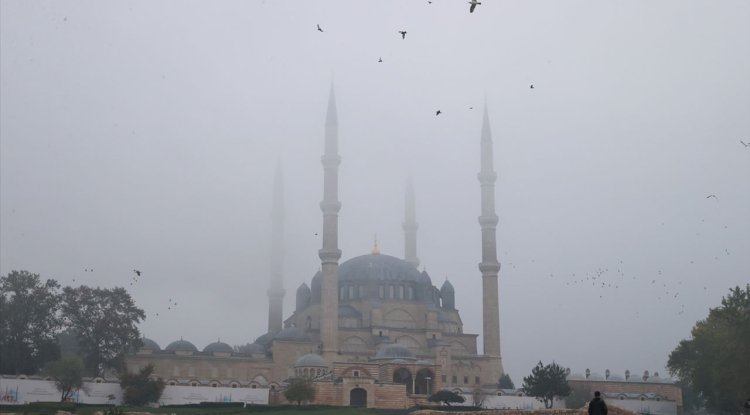 Edirne ve Tekirdağ'da sis etkili oldu