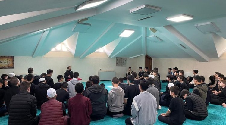 Bağcılar'da "Her Ay Bir Konu Bir Konuk" programı