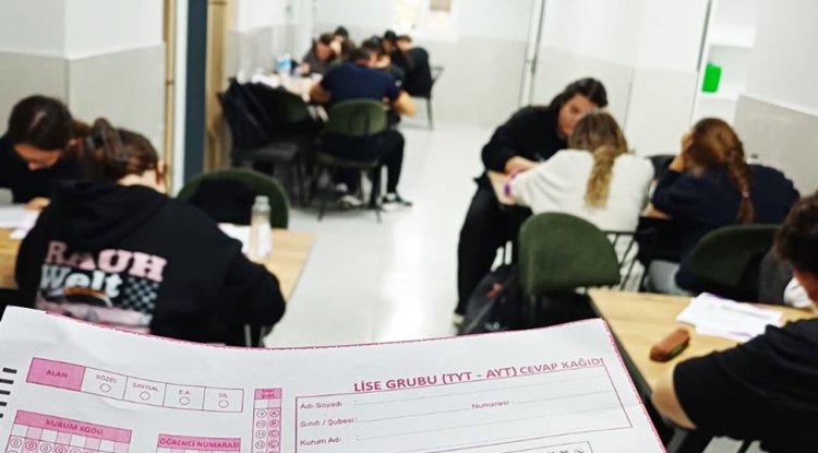 Simav Diyanet Gençlik Merkezi'nde YKS denemeleri başladı