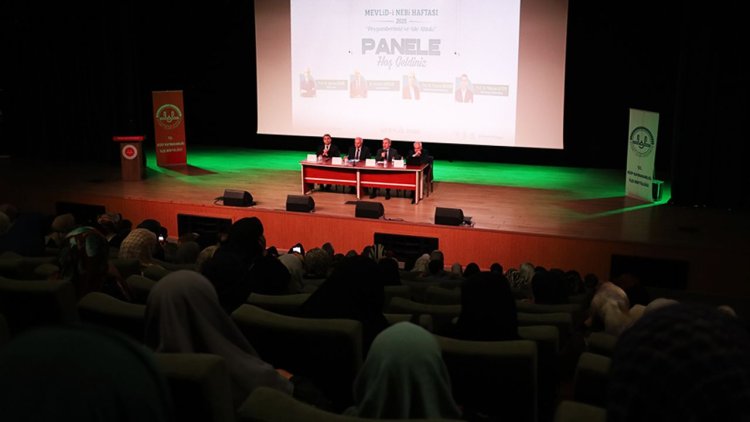 Gaziantep'te "Peygamberimiz ve Aile Ahlakı" paneli