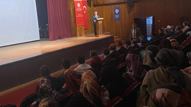 Çorum'da Mevlid-i Nebi konferansı düzenlendi