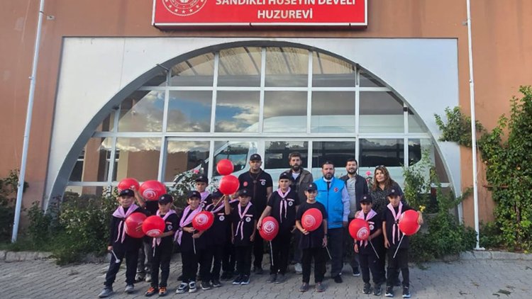 Diyanet izcilerinden büyüklere vefa ziyareti