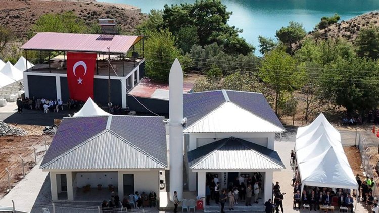 Aladağ'da İbrahim Yılmaz Camii dualarla açıldı