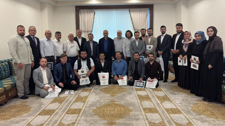 Adana'da dereceye giren din görevlileri ödüllendirildi