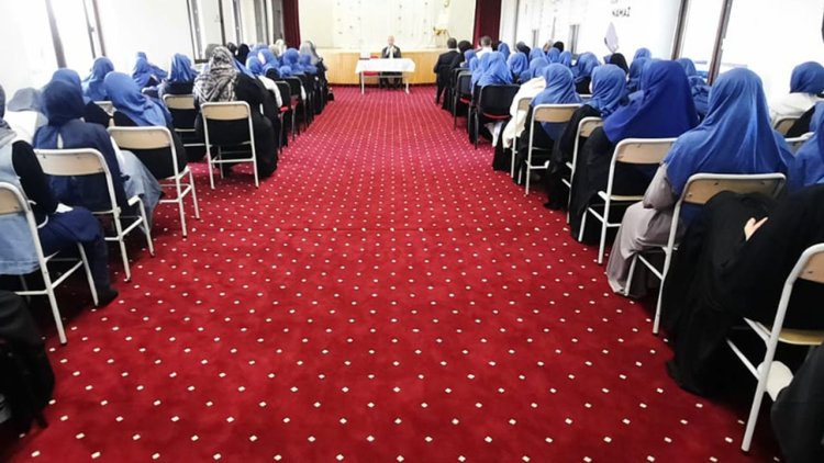 Düzce Konuralp Kız Hafızlık Kur’an Kursu mezunlarını verdi