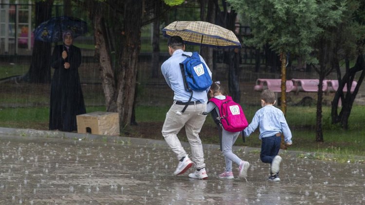 İstanbul'da ikili eğitim yapan okullar tatil edildi