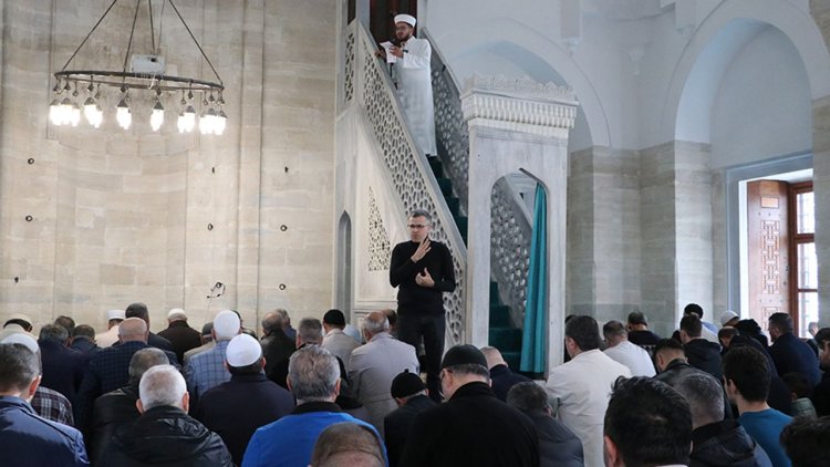 Tekirdağ'da işaret diliyle cuma dönemi