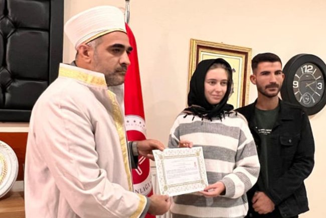 Rusyalı Suldania Yüksekova'da Müslüman oldu