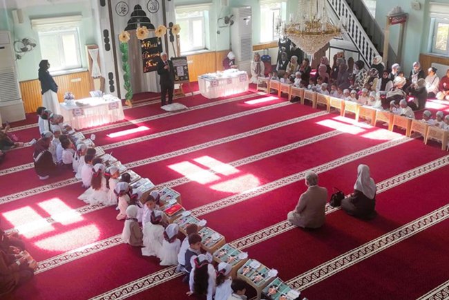 Aksaray'da anneler ve çocukları camide buluştu