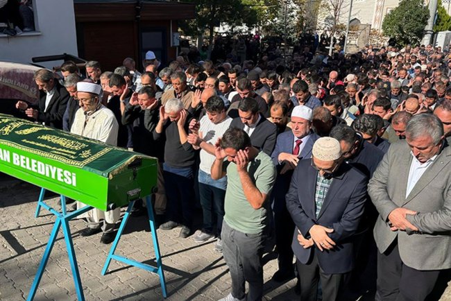 İmam Hatip Topaloğlu ebediyete uğurlandı