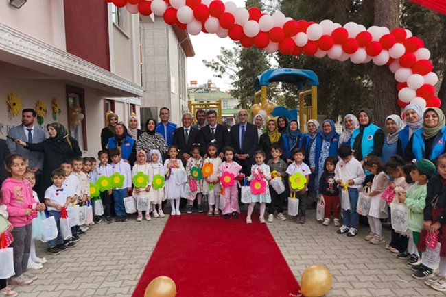 Münster DITIB'ten Kur’an Kursu’na Çocuk Oyun Parkı