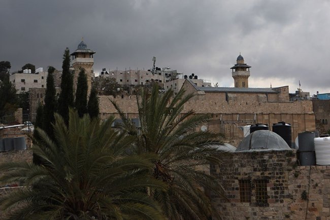 Ekimde Aksa'ya 27 kez baskın yapıldı, Harem-i İbrahim Camii'nde ezan 96 defa engellendi