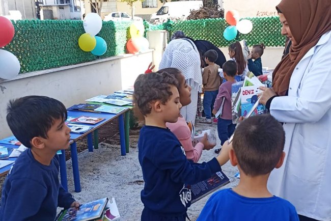 Kilis'te çocuklar için kitap sergisi düzenlendi