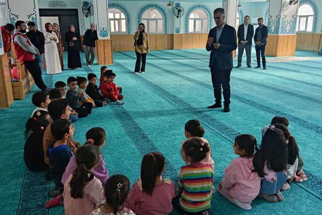 Besni'de "Cami-Çocuk Buluşması"
