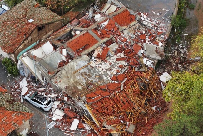 Sındırgı üç ayda Türkiye'nin yıllık deprem ortalamasının yüzde 60'ını yaşadı