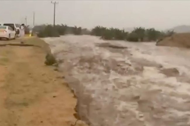 Mekke'nin güneyinde yağışlar sele yol açtı