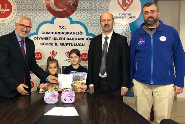 Düzceli miniklerden Gazze'ye destek