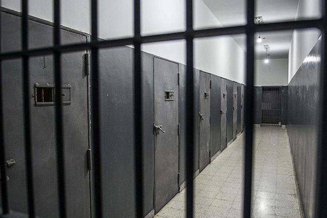 Katil İsrail hapishane ve gözaltı merkezlerinde son iki yılda en az 98 Filistinlinin hayatını kaybettiği belgelendi