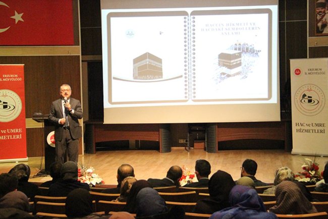 Erzurum'da umreciler bilgilendirildi