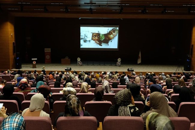 Diyarbakır'da "Mazlum Coğrafyaların Sesi" programı düzenlendi