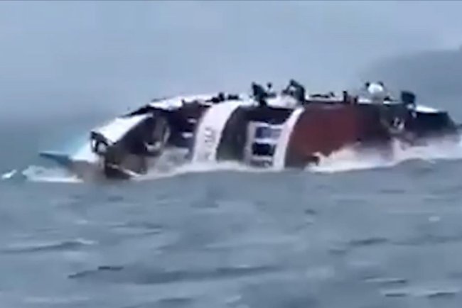 Kongo Demokratik Cumhuriyeti'nde teknenin alabora olması sonucu 64 kişi kayboldu