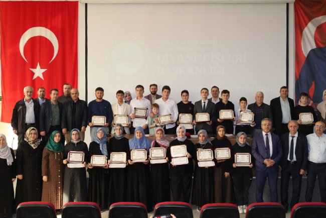 Merkezefendi'de hafızlar belge aldı