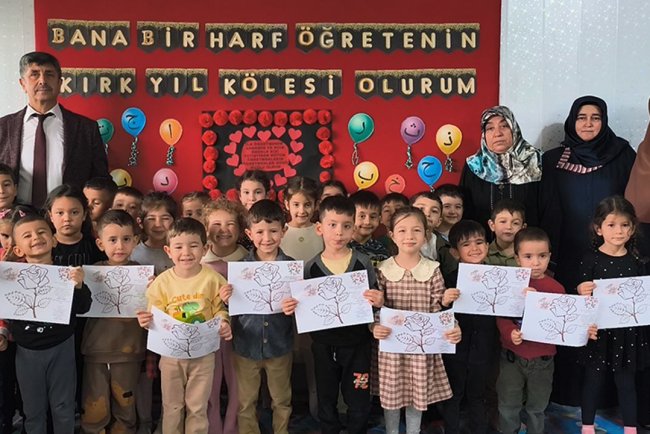 Kur’an kursu öğreticilerinin gününü kutladılar