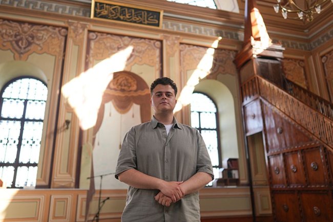 İlahiyatlı genç, Osmanlı Türkçesiyle farkındalık oluşturuyor