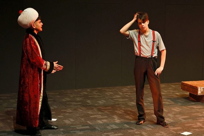 Adana'da "Hayata Köprü Sanat" projesi sahneye çıktı