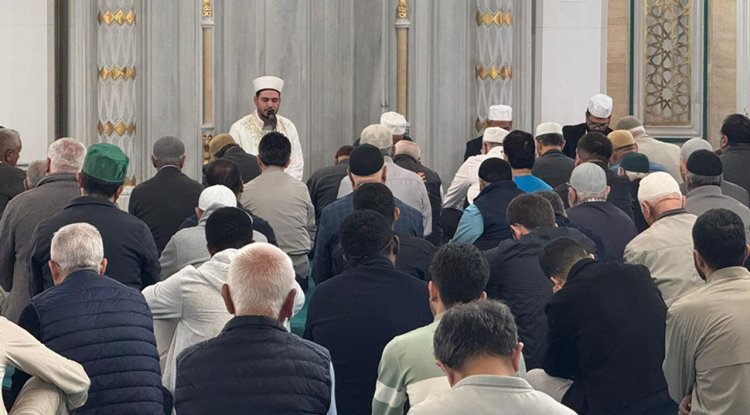 Yüreğir'de cami buluşmasına yoğun ilgi