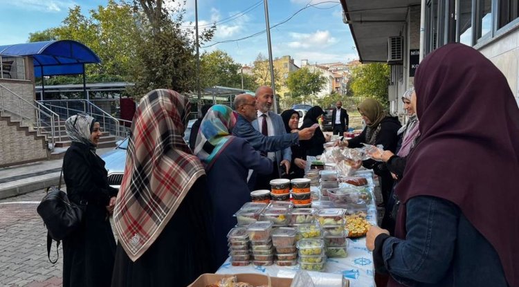 Bahçelievler'de gençler için kermes düzenlendi