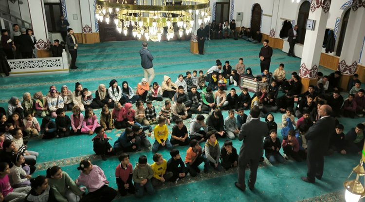 Doğanşehir'de çocuklar camide buluştu