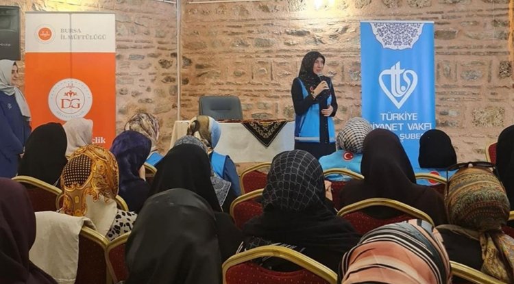 Bursa'da hacı hanımlar buluştu