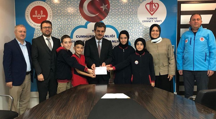 Ortaokulu öğrencilerinden Filistin'e destek