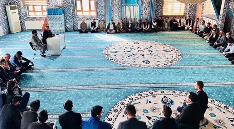 Derecik'te din hizmetleri değerlendirildi