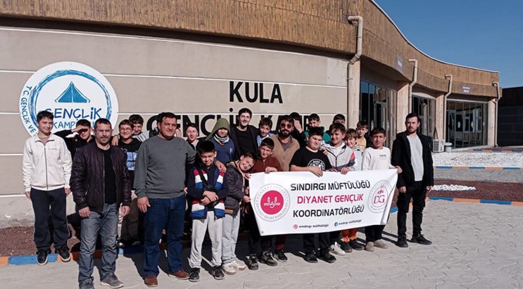 Depremzede gençlere moral ve destek kampı