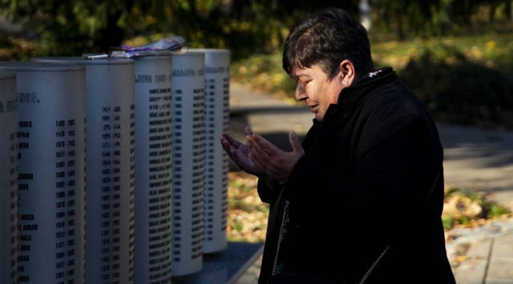 Saraybosnalılar, savaşta para karşılığı yakınlarını öldüren "katillerin" bulunmasını istiyor